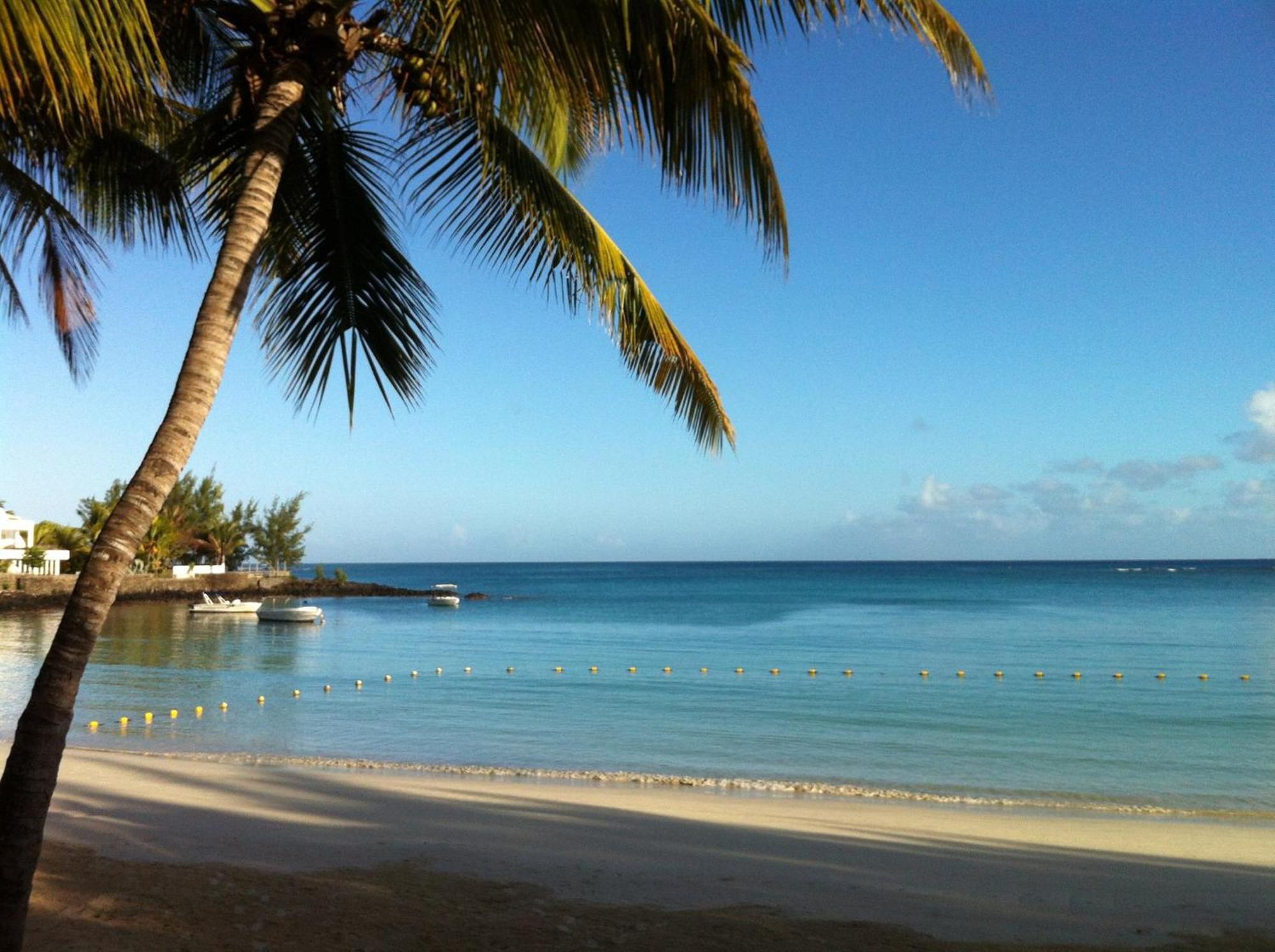 Pereybere Beach Apartments Buitenkant foto